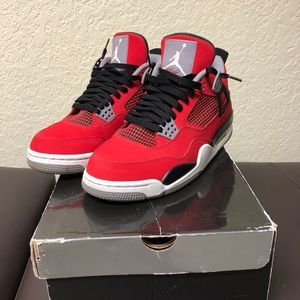 Jordan 4 Toros Size 9